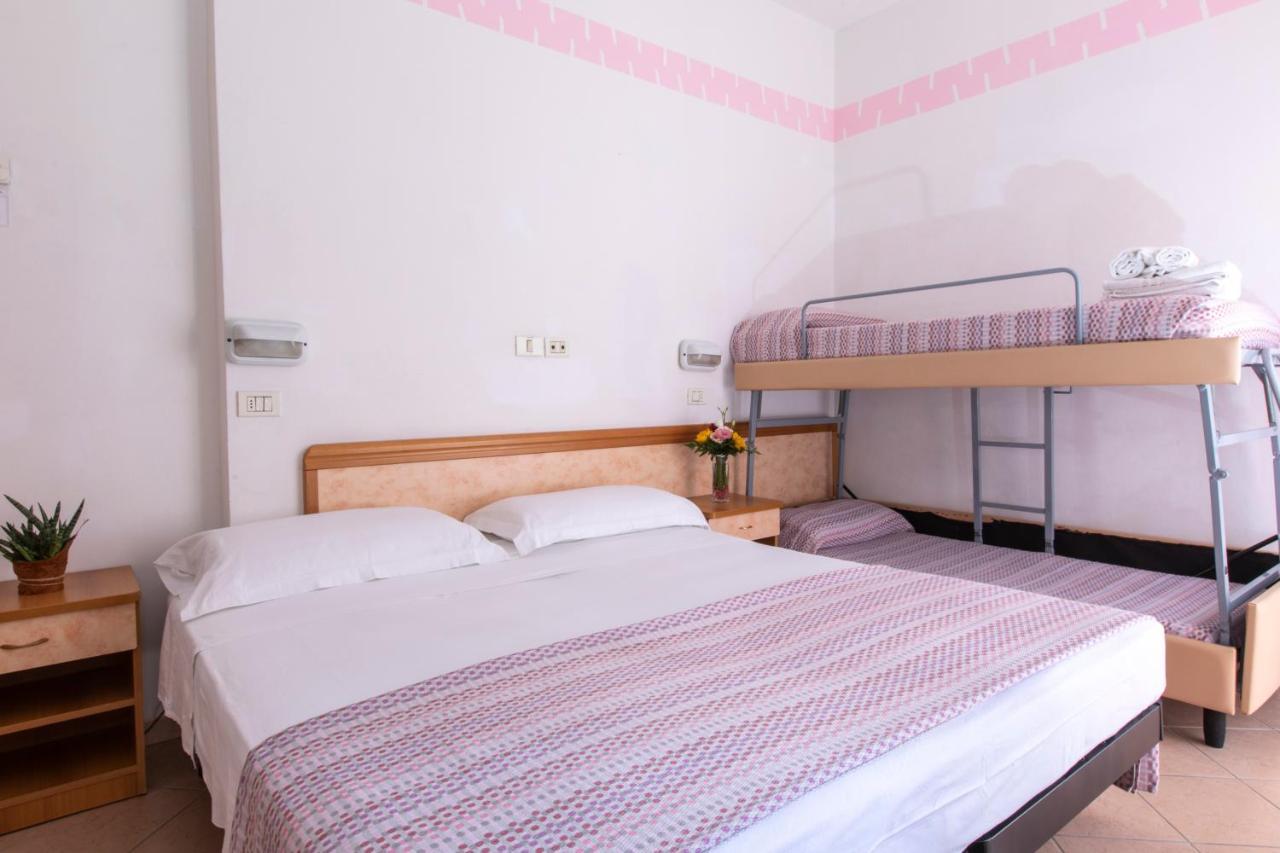 Hotel Holland Rimini Dış mekan fotoğraf