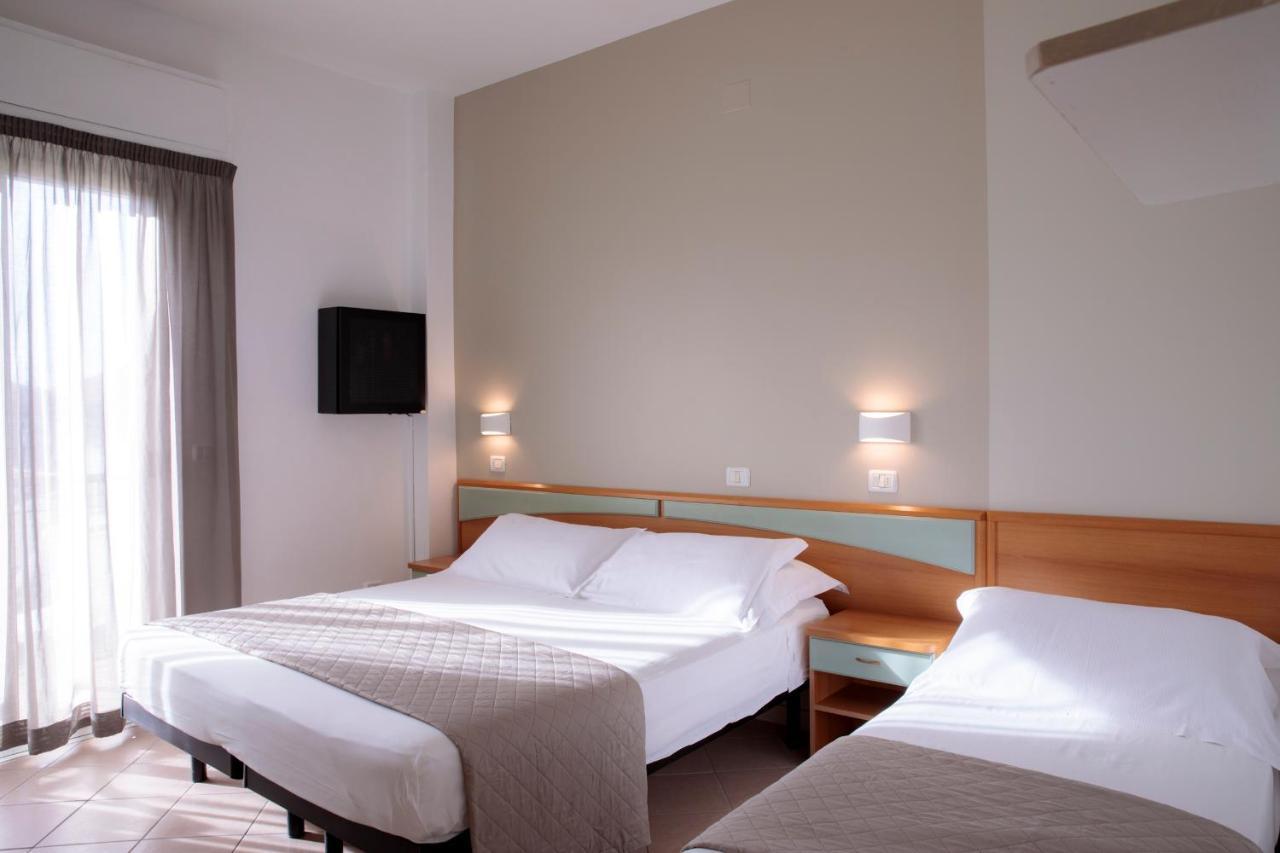 Hotel Holland Rimini Dış mekan fotoğraf