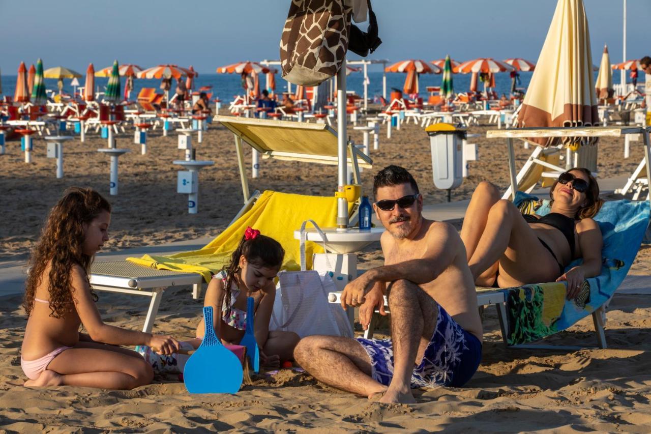 Hotel Holland Rimini Dış mekan fotoğraf