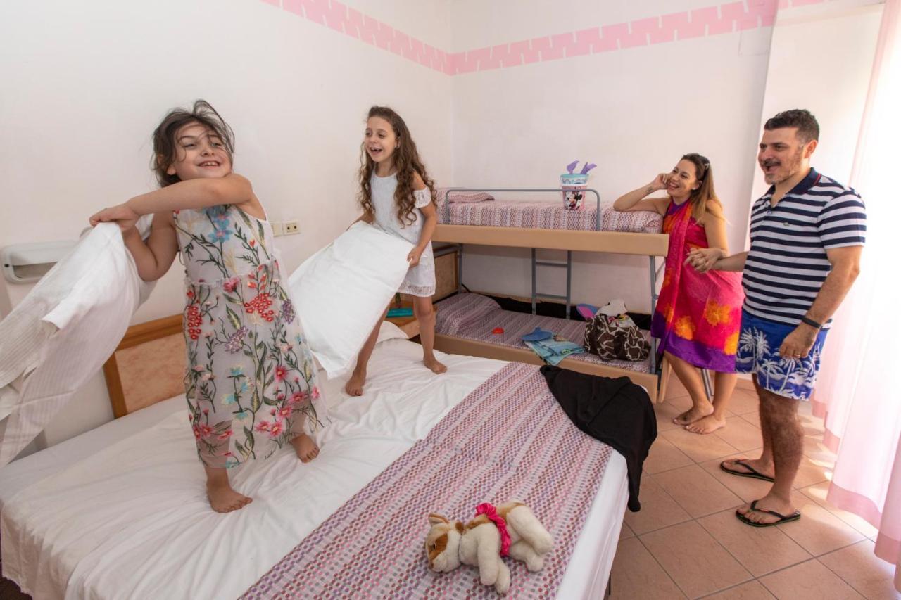 Hotel Holland Rimini Dış mekan fotoğraf