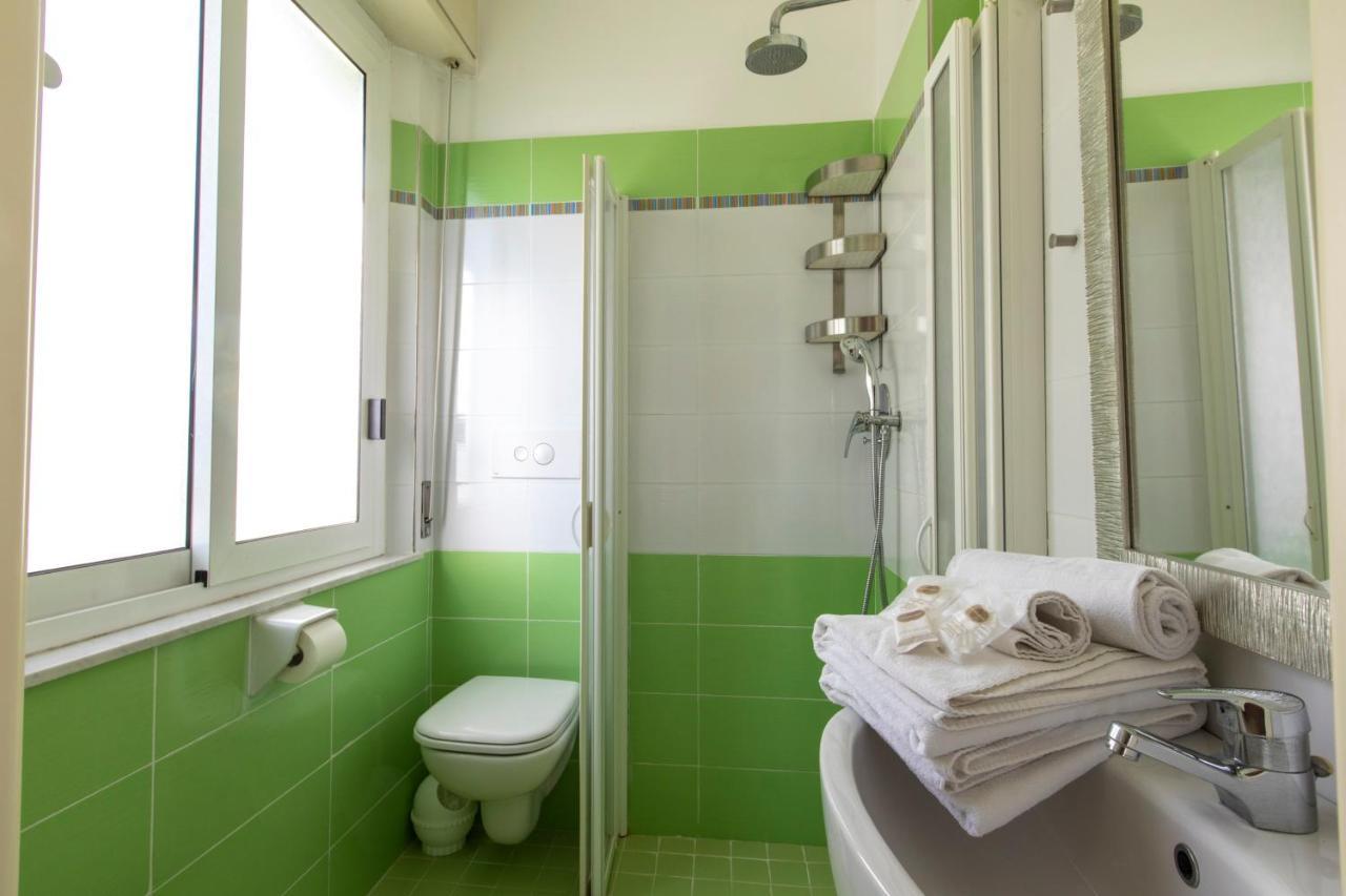Hotel Holland Rimini Dış mekan fotoğraf